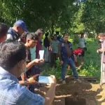 রানীশংকৈলে মায়ের অভিযোগের শিশুর লাশ কবর থেকে উত্তোলন