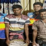 দৌলত‌দিয়া-পাটু‌রিয়া নৌরু‌টের পদ্মা নদীতে চলাচলরত ফে‌রি‌তে প্রকা‌শ্যে ইলিশ বি‌ক্রি, দু’জ‌নের কারাদন্ড